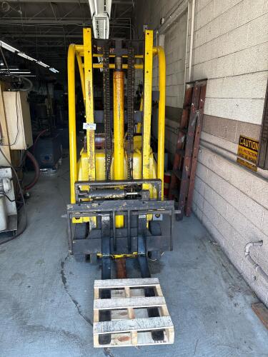 Heavy Duty 4 Cylinder Automatic Forklift