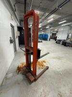 Presto Hydraulic Platform Stacker - 2