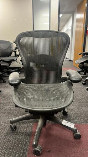 Herman Miller Aeron Office Chair &ndash; Ergonomic Mesh with Adjustable Arms