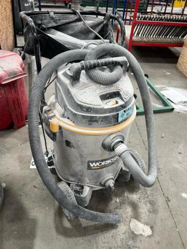 Industrial shop vac