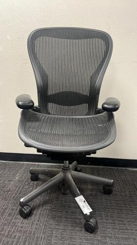 Herman Miller Aeron Office Chair &ndash; Ergonomic Mesh with Adjustable Arms