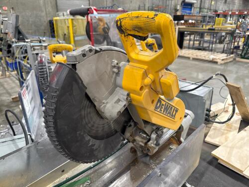 DeWalt Double Bevel Sliding Compound Miter Saw