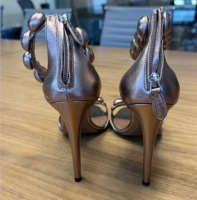 Ala&iuml;a Leather Studded Accents Sandals - 4