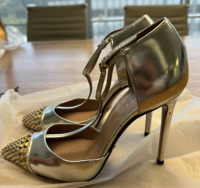Gucci Patent Leather Studded Accents T-Strap Pumps - 3