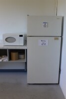 Lot of 2 items including Refrigerator and Microwave Oven - 3