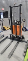 NOBLELIFT H.Duty 2200lbs semi electric stacker - 6