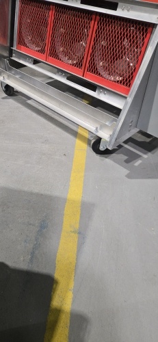 Heating system on wheels c/w 12 STELPO Forced Air units. Mod. SCH48T - 20/17,30 amps - 60 hz - 240 volts - 4800-3600 watts