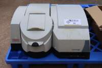 Thermo Scientific Evolution 300 UV-VIS Spectrophotometer - 2