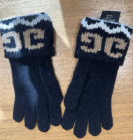 Gucci wool gloves with black and tan GG logo cuff