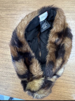 Gucci faux fur hat - 2