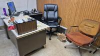 Lot of Assorted Office Furniture - 5
