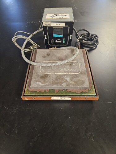Large high temperature heater plate with temperature controller