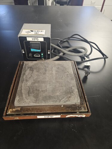 Large high temperature heater plate with temperature controller