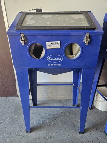 Eastwood 90 gal Sand Blasting Cabinet