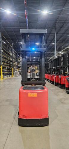 Raymond EASI-OPC30TT Electric Order Picker