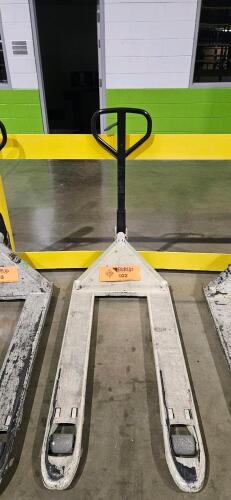 Crown PTH50 Pallet Jack