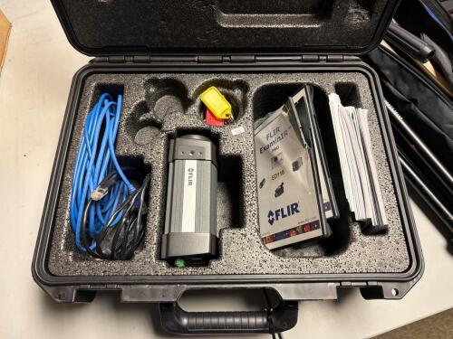 FLIR SC300-Series thermal machine vision camera comes with (2) Tripods: Vanguard Espod CX 203AP &<br/>DYNEX DX-TRP60