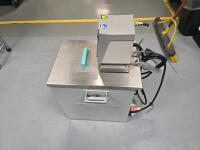 Julabo F32 Refrigerated/Heating Circulator - 2
