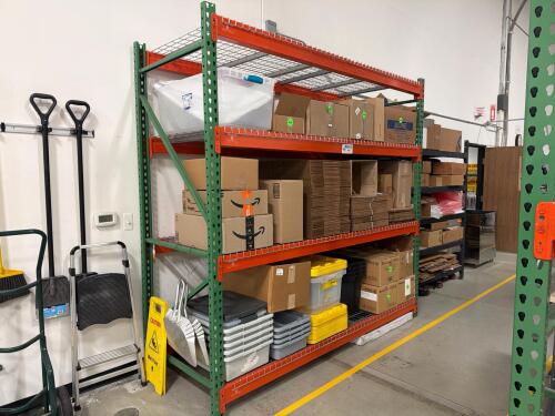 (1) Lot Teardrop style pallet racking with wire decking