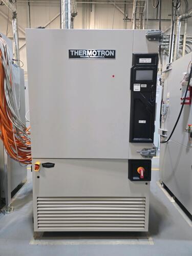 THERMOTRON Temperature Chamber (Environmental Test Equipment)