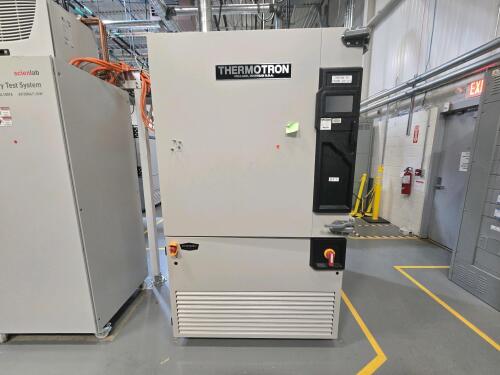 THERMOTRON Temperature Chamber (Environmental Test Equipment)