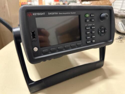 Keysight / Agilent DAQ970A Data Acquisition/Switch Unit, USB, LAN