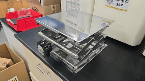 Fisher Scientific Laboratory Scissor Lift Plate