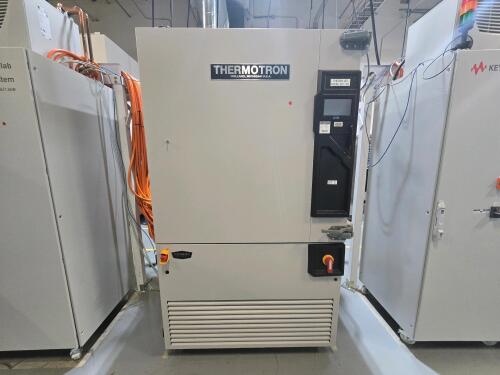 THERMOTRON Temperature Chamber (Environmental Test Equipment)