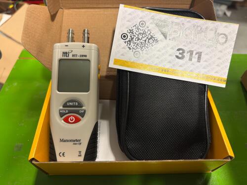 HTI HT-1890 Digital Manometer