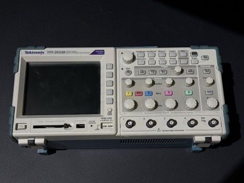 Tektronix Digital Storage Oscilloscope