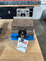 6" Kurt Machine Vise w Aluminum Block